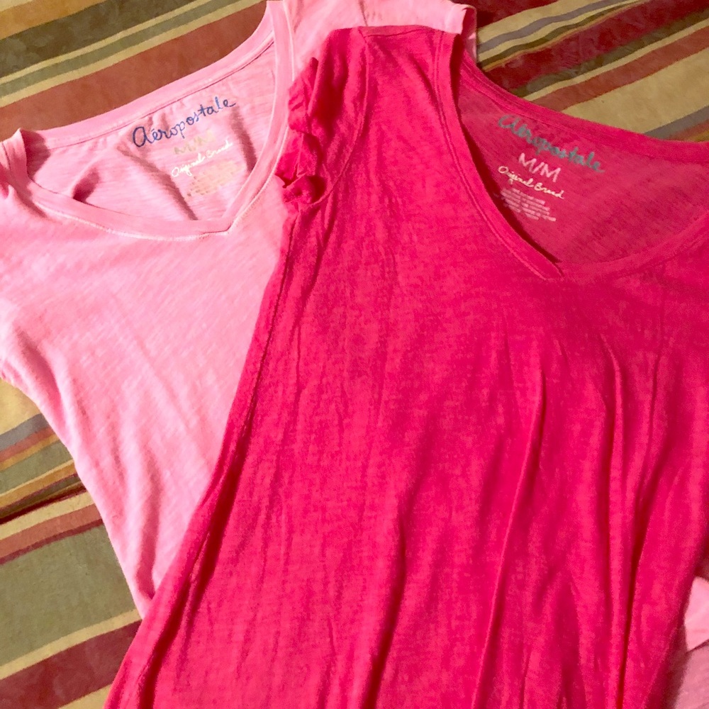 2 medium Aeropostale t shirts pink/hot pink